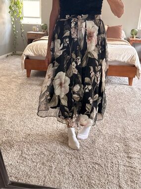 Pleated Midi Floral Skirt